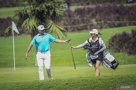 Kemenangan Hebat dan Kegagalan di Turnamen Golf Bergengsi